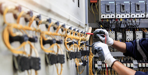 Professional Electrician technician working in Blair, NE